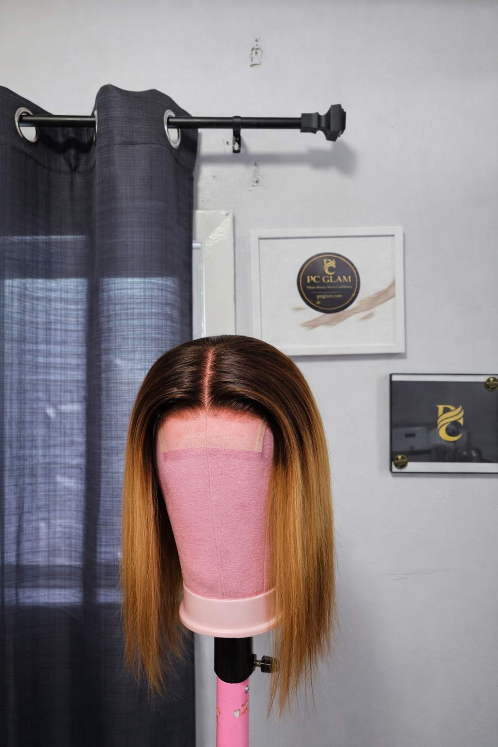Straight Honey blonde/Brown Ombre Wig
